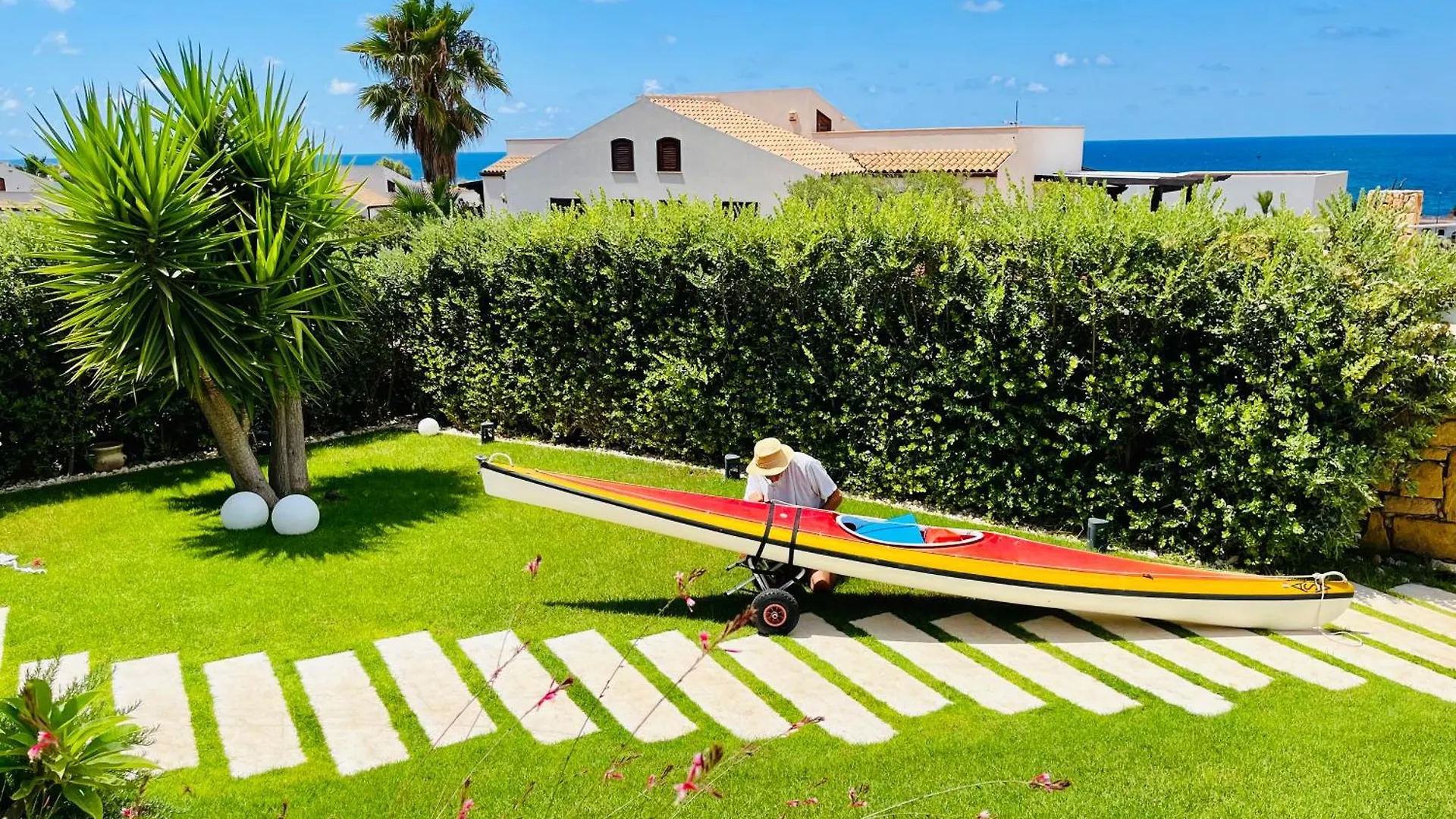 Villa Nina A Mare, Baia Di Cornino, كوستوناتشي
