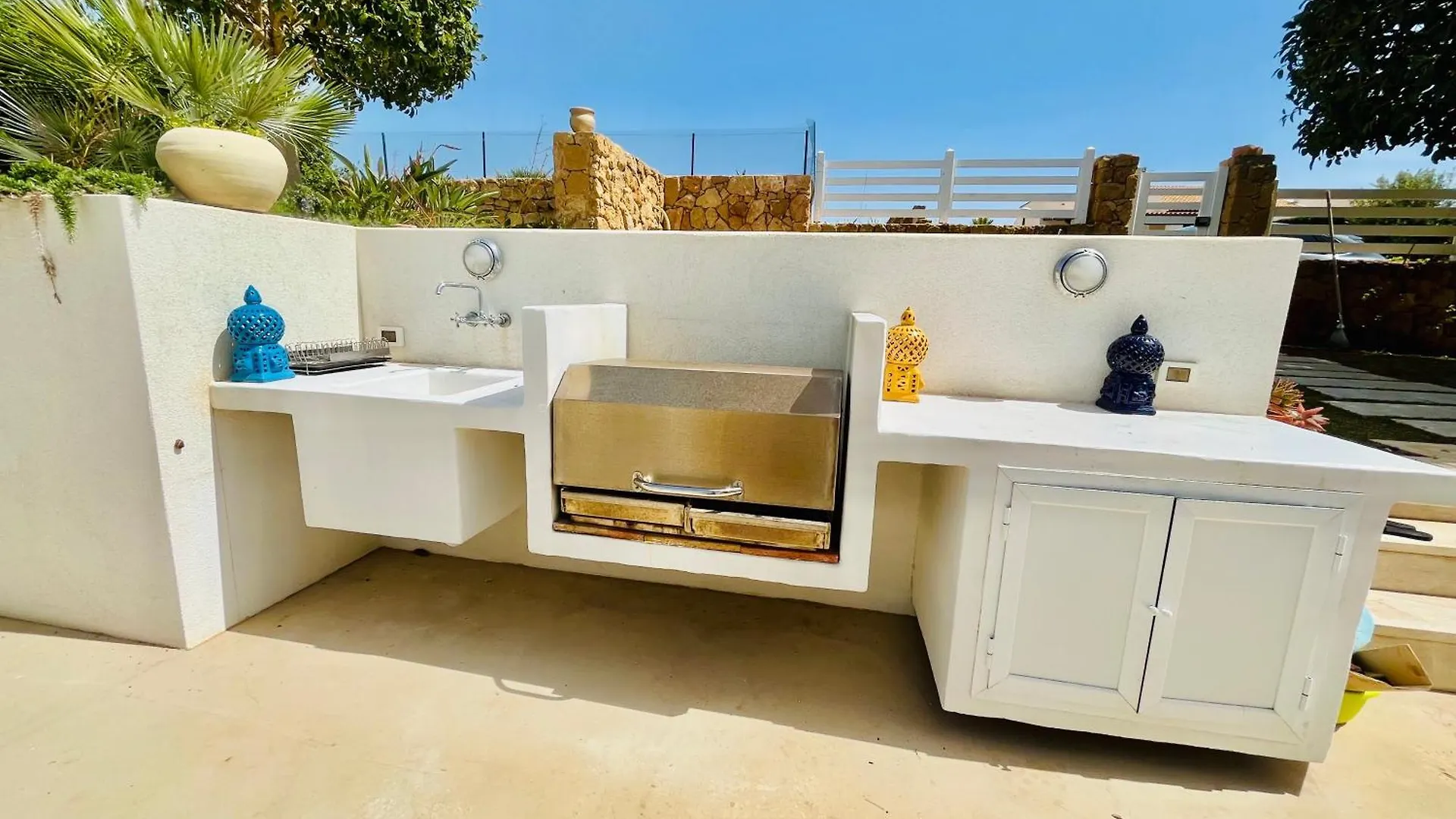 Villa Nina A Mare, Baia Di Cornino, كوستوناتشي